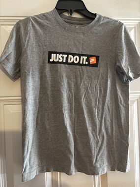 Nike "Just Do It." Grey Logo Tee